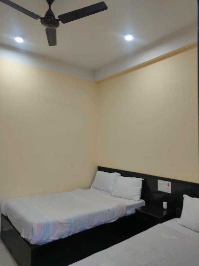 Kavre Guest House Lumbinī Exteriör bild